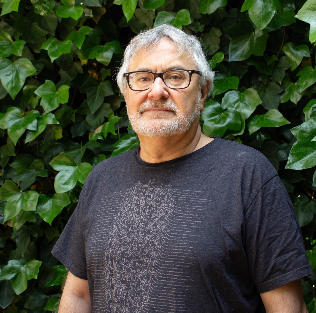 Javier Tovar lleva 35 años en la Agencia EFE, actualmente está al frente de la plataforma digital EFESalud