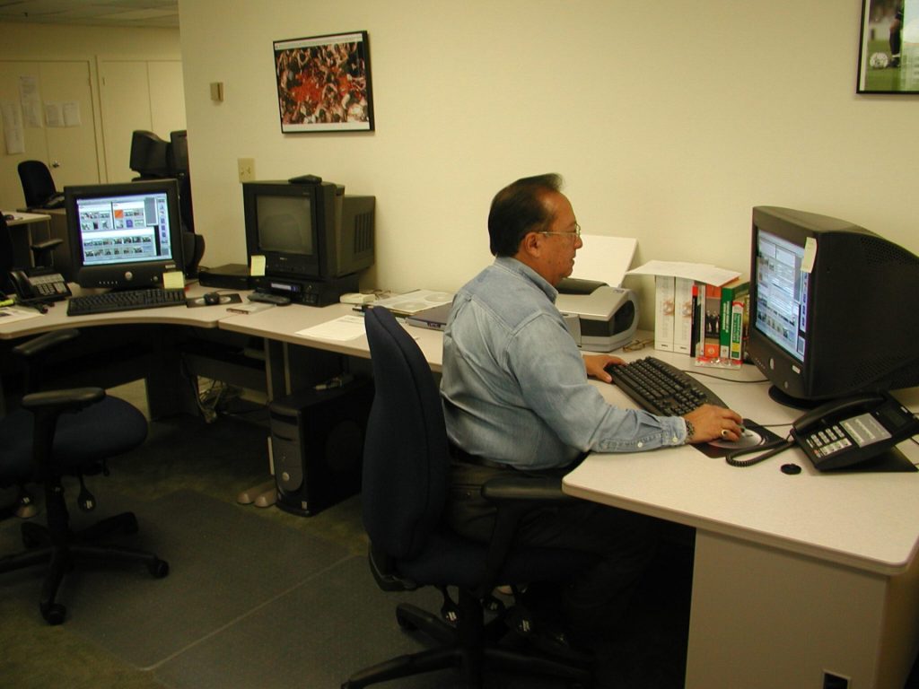 Miami (Estados Unidos), 20-5-2002.- Mesa de Fotos de la Delegación de EFE en Miami. EFE/svb