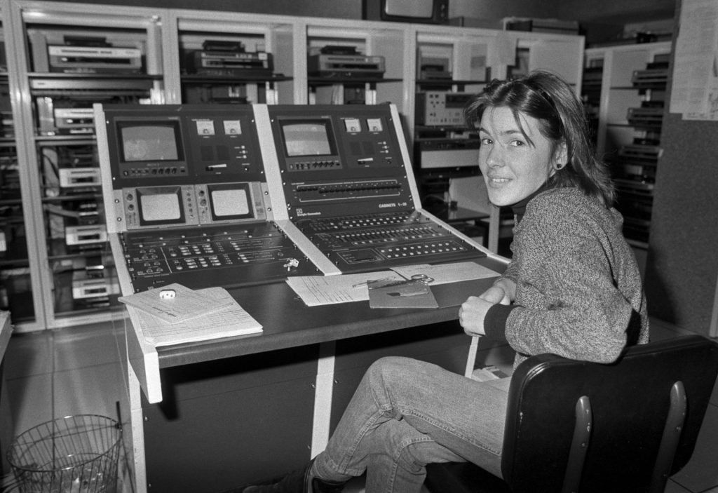MADRID, 13/05/1984.- Operaria en el Control central de televisión de la Agencia EFE. EFE/ma