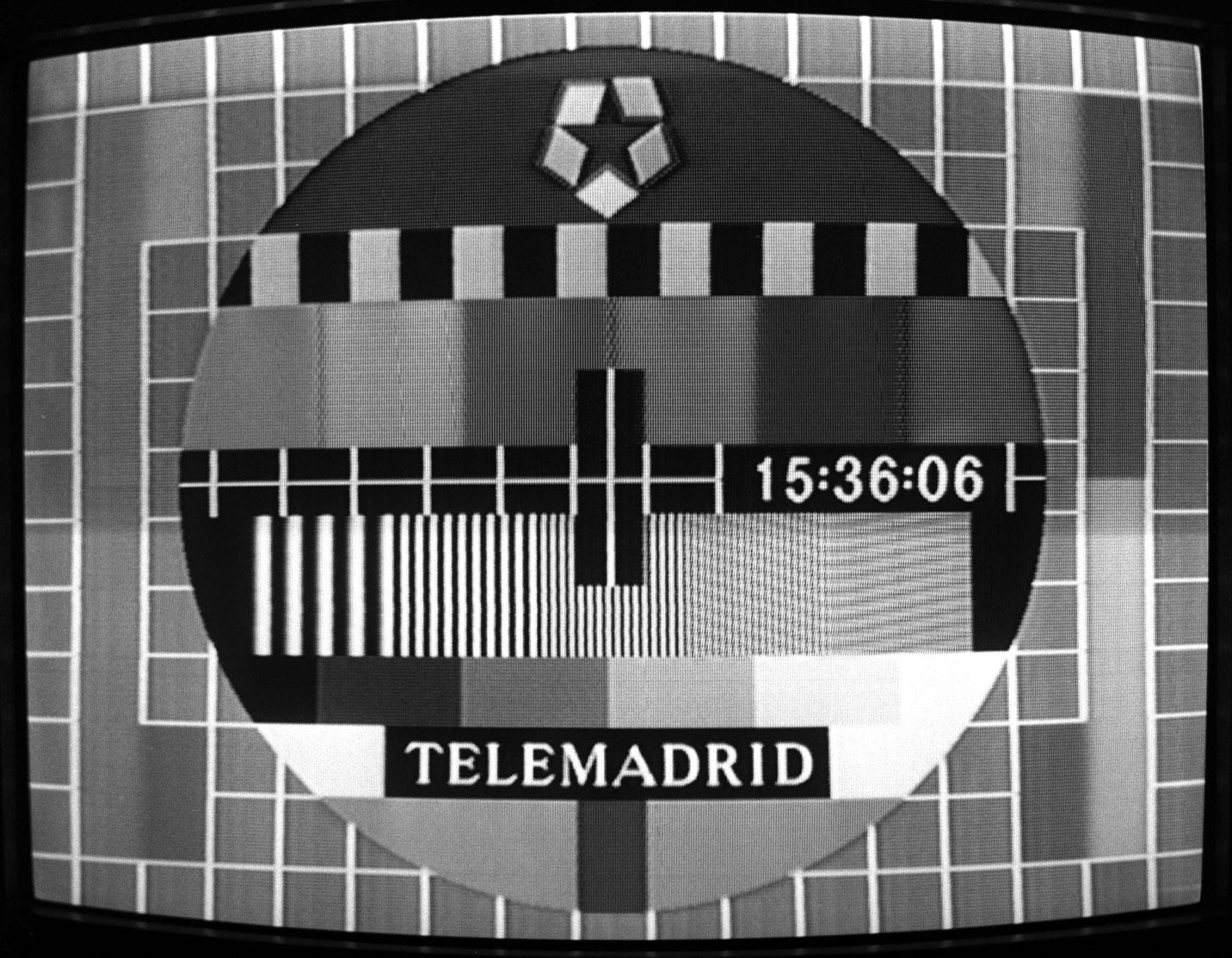 Madrid, 16-12-1989.- Carta de ajuste de la cadena Telemadrid de televisión. EFE
