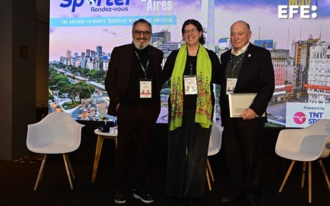 Buenos Aires (Argentina) - El country manager de Mediapro, José D'Amato (i), la delegada de EFE en Argentina, Concepción Martín Moreno (c) y el broadcast director de Panam Sports, Michael Muller. EFE