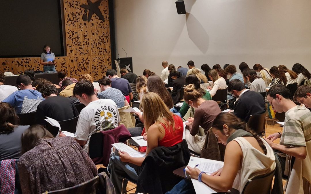 Un total de 74 estudiantes participan en las pruebas para optar a las doce becas de EFE-Fundación la Caixa