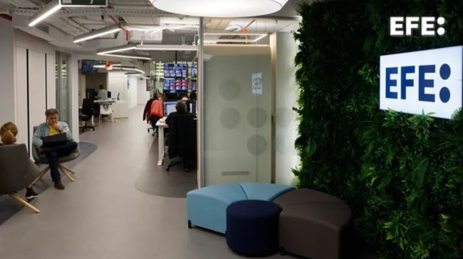 Vista general de la primera planta de la sede de la Agencia EFE en la avenida de Burgos, en Madrid. EFE/Ballesteros