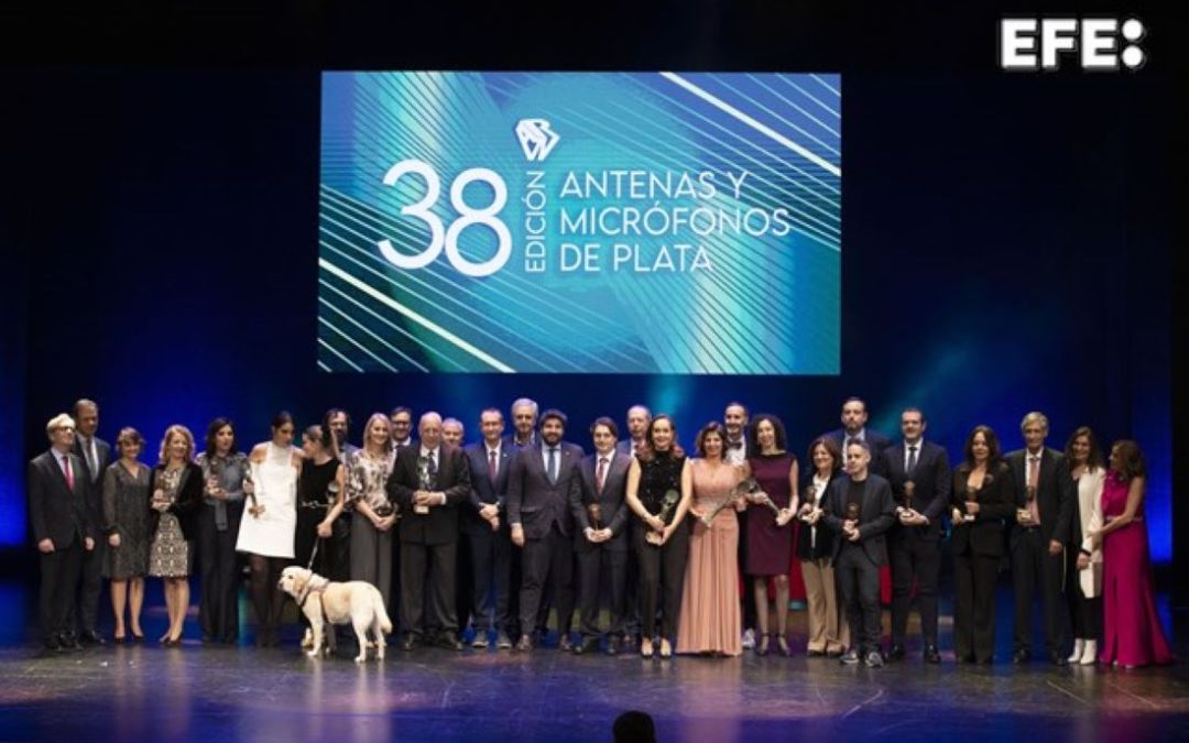 La Agencia EFE, “Micrófono de plata” de la Asociación de Radio y Televisión de Murcia