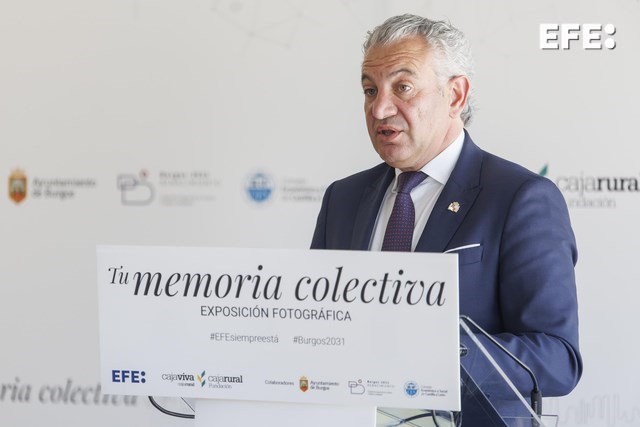 Burgos, 28/04/2025.- Intervención del delegado del Gobierno de España en Castilla y León, Nicanor Sen, en la inauguración de la exposición de EFE 