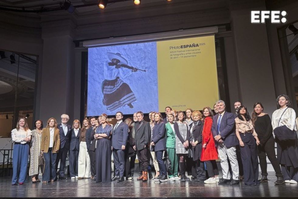 EFE y PhotoESPAÑA sellan una alianza por el fotoperiodismo y la DANA de Valencia