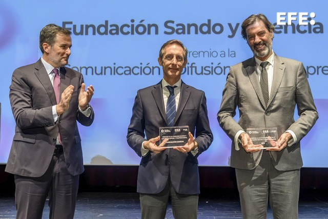 La Fundación Sando y la Agencia EFE reciben el premio de Comunicación de los empresarios andaluces por su programa de formación