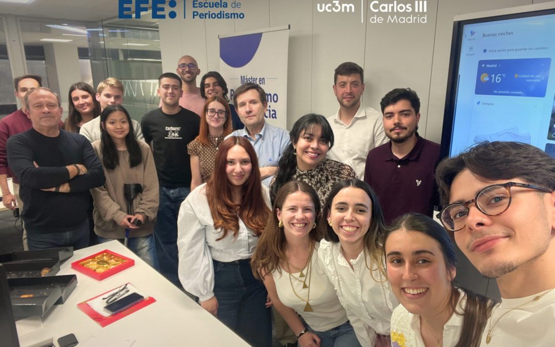 El alumnado del Máster de EFE concluye las clases en el aula de la Escuela