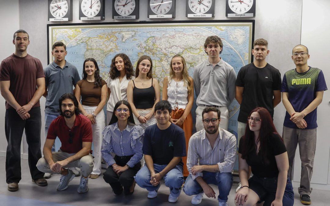 Veinticuatro estudiantes de toda España comienzan sus prácticas de verano en EFE